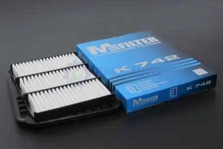 Фильтр воздушный Lacetti/Nubira 03- M-FILTER K742