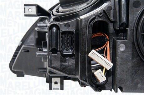 Фара автомобільна MAGNETI MARELLI 711451000652