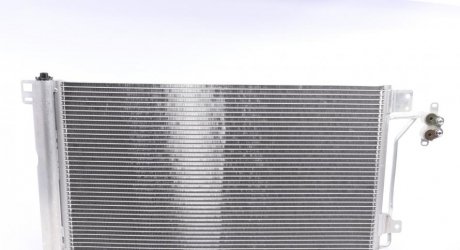 Радиатор кондиционера MULTIVAN/T5 1.9-3.2 03-15 MAHLE / KNECHT AC 672 000S (фото 1)