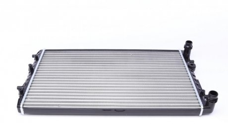 Радиатор охлаждения двигателя Skoda Fabia 99-14/Roomster 06-15 MAHLE / KNECHT CR 505 000S