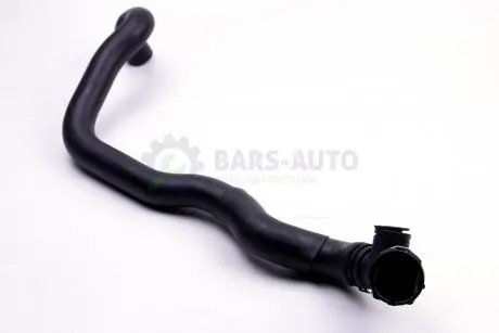 Патрубок радиатора Caddy III/Golf V/Passat 1.9TDI 04-10 (нижній) Metalcaucho 09528