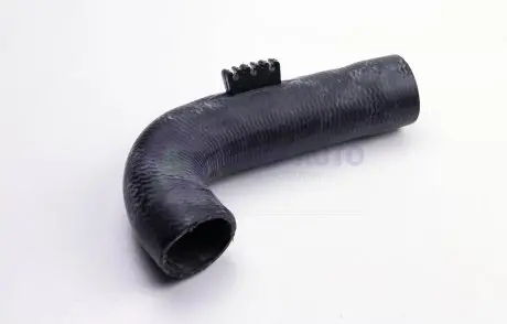 Патрубок интеркулера LT2.5TDI 97- нижній (AHD/BBE/BBF) Metalcaucho 09727