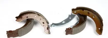 Колодки тормозные (задние) Peugeot 106/206/306/Renault Clio/Laguna (барабани) (203x39) (Lucas) MEYLE 16-14 533 0000