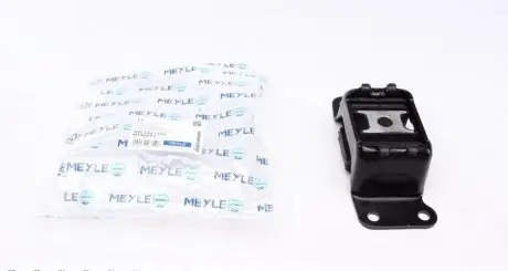 Подушка КПП BMW 5 (E34)/ 7 (E32) 1.8-5.0 86-97 MEYLE 300 333 1106