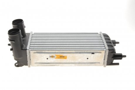 Радіатор інтеркулера Citroen C5/Peugeot 508 1.6D 10- NRF 30548