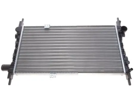 Радіатор охолодження Opel Kadett E 1.2-1.6 -94 -AC NRF 58711