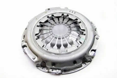 Комплект сцепления 1.6 16V Kangoo 08-/Megane 05-/Logan 07-/Duster 10- RENAULT 302050901R