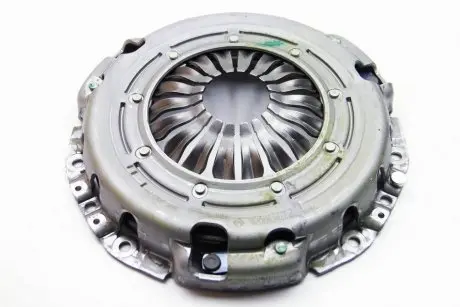 Комплект сцепления 242mm m9r 780/2/6 RENAULT 8201516550
