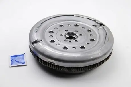Демпфер + комплект зчеплення VW Caddy 1.9TDI 77kw 04-10/2.0TDI 81kw 10-15 SACHS 2289 000 280
