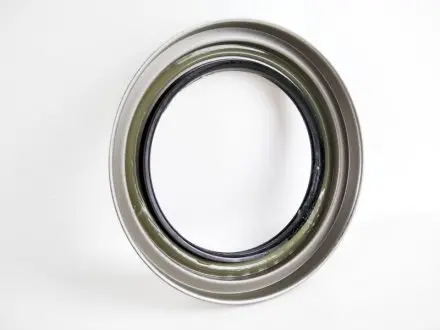 Сальник поворотного кулака TOYOTA 9031672001