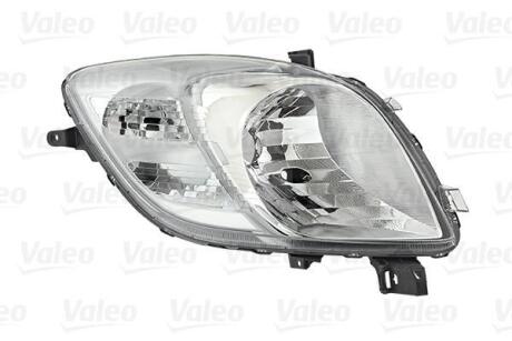 Фара автомобільна Valeo 043047