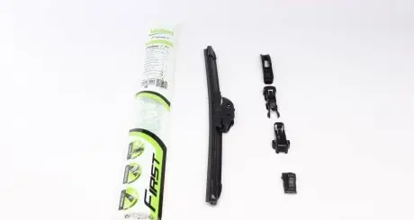 Щетка стеклоочистителя (350mm) Chevrolet Aveo/Renault Clio IV/Smart 11- (бескаркасная) Valeo 575000