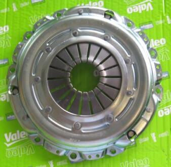Комплект зчеплення + підшипник Valeo 821313