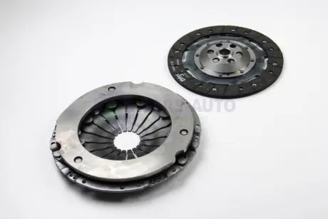 Комплект зчеплення VW Caddy III/IV/T5/T6 1.6TDI/1.9TDI/2.0TDI 03- (+вижимний) (d=228mm) z=28 Valeo 826729
