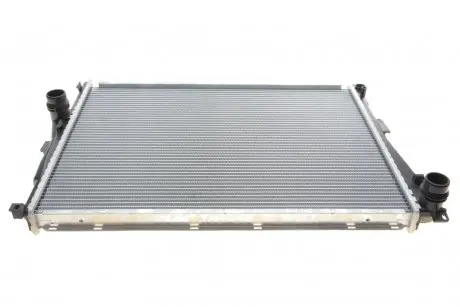Радіатор охолодження BMW 3 (E46) 00-05 M43/N46/M47/M52/M54 (+ отв.масл.радіатор) Van Wezel 06002205