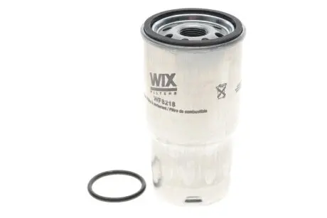 Фильтр топливный Toyota Rav 4 00-/Hilux 97-05/Corolla 2.0-2.4 D 00-09 WIX FILTERS WF8218